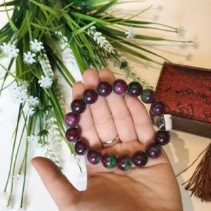 Vòng tay ruby xanh đỏ