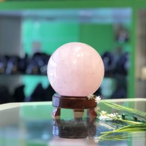 Quả cầu thạch anh hồng